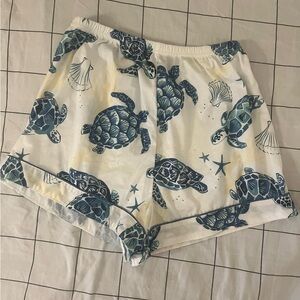 Woman Sea Turtle Print Pj Shorts